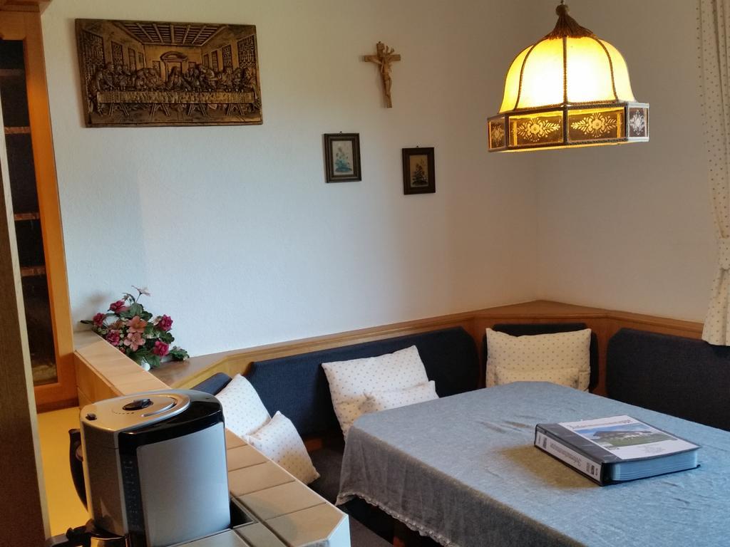 Ferienwohnung Stillerhof Innsbruck Zimmer foto
