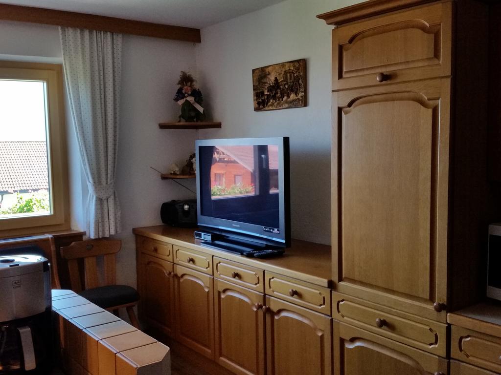 Ferienwohnung Stillerhof Innsbruck Zimmer foto